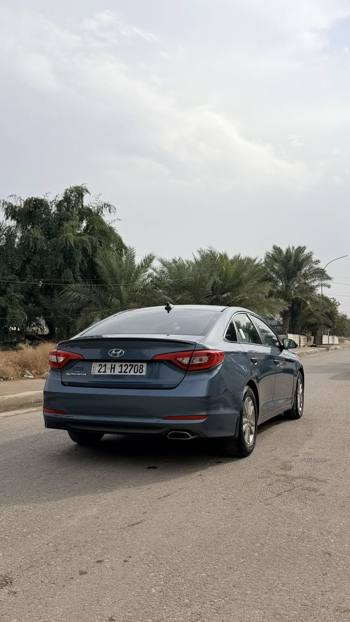 سوناتا 2016وراد امريكي حادثها جاملغ امامي ايسر فقط مبدل ومصبوغ وهنا بلعراق صار بيها الجاملغ الامامي الايمن هم مبدل ومصبوغ بدون اي دواخل شواصي ولغود كفاله رقم سليمانيه سنويه وارقام جدد تحويل مباشر 
مكينه كير حداديه كفاله مكينه2400GDI
مواصفات كامره وشاشه كبيره وشاشه اعطال تحكم ستيرن 
تبريد ثلج تخم تاير السياره اي نقص مابيها وربع متصرف عليها والسياره احلى من الصور 
السعر /١١٨وبيها مجال 

مكاني بغداد/***********
