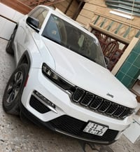 جراند شيروكي 4XE • ٢٠٢٤ • هايبرد تيربو