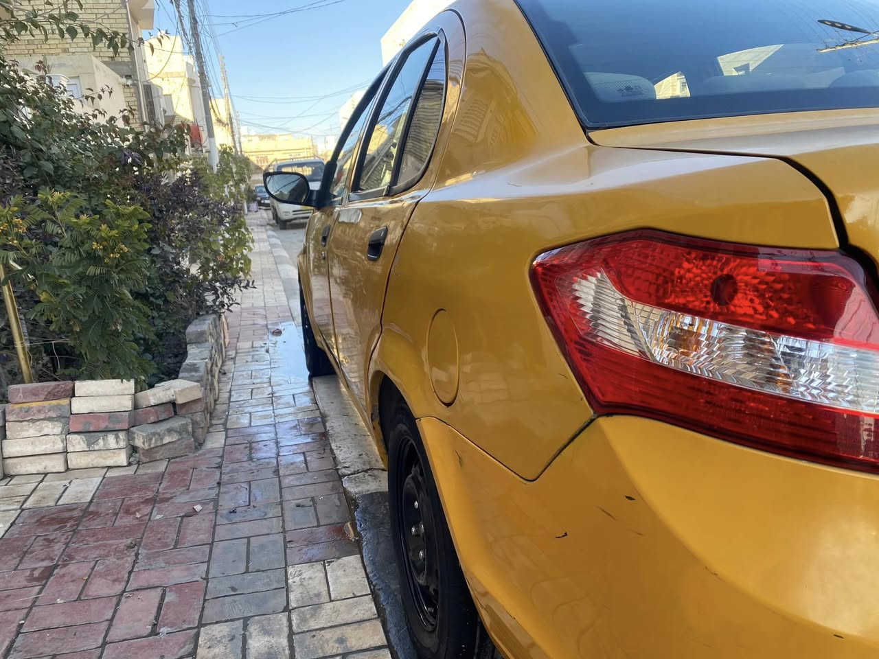 السلام عليكم للبيع ساينا 20 سيارة حلوه وخير من الله بيه صفحت سايق شخط ربع من جاملغ الخلفي لحد جاملغ المامي بدون ضربه فقط شخط تجي وتشوف وافتحلك البطاين مال بيبان السعر 53 مجال قليل كلش مكاني كربلاء استفسار ‭0776 397 4930‬
