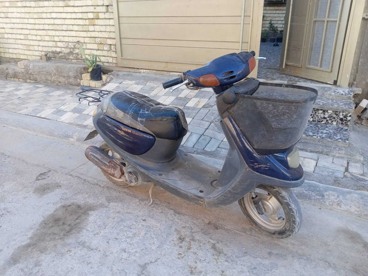 دراجه منغوالي شغاله عنوان كربلاء  السعر ٣٠٠ وبيه مجال رقم الهاتف ***********
