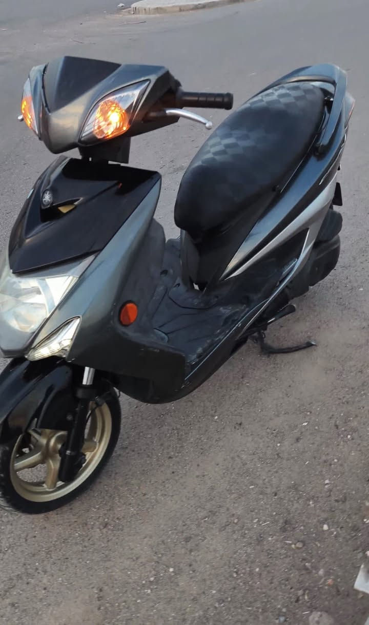 دراجة سكنس ليد حديث بحالة الوكالة كاملة اوراقهة السعر واحد وربع او مراوس بجبلي نظيف تواصل خاص عنواني الشعلة


**إذا كنت صاحب هذا الإعلان وتريد حذفه لأي سبب، رجاءا أرسل رسالة إلى الدعم الفني**