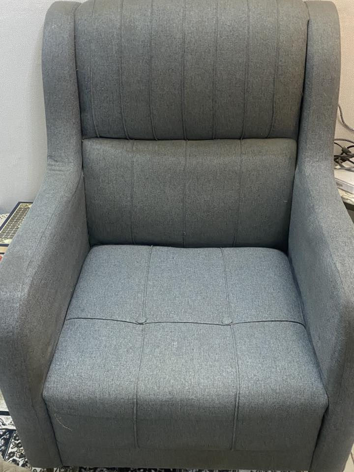 السلام عليكم طخم قنفات ٧مقاعد للبيع نظيف كلش  الاستفسار *********** او مراسله على الخاص العنوان بغداد
