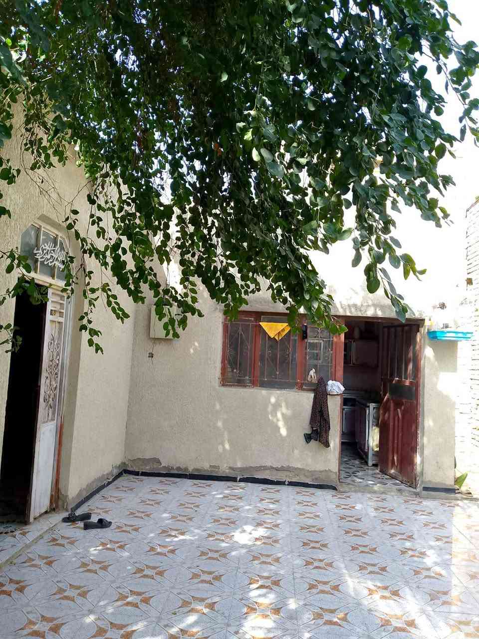 بيت مساحته 200متر بل قادسيه بجبيسه سعر65بيه مجال  البيت كامل تعال وكعد بيت نضيف التصال ‏‏‪0770 552 0723‬‏
