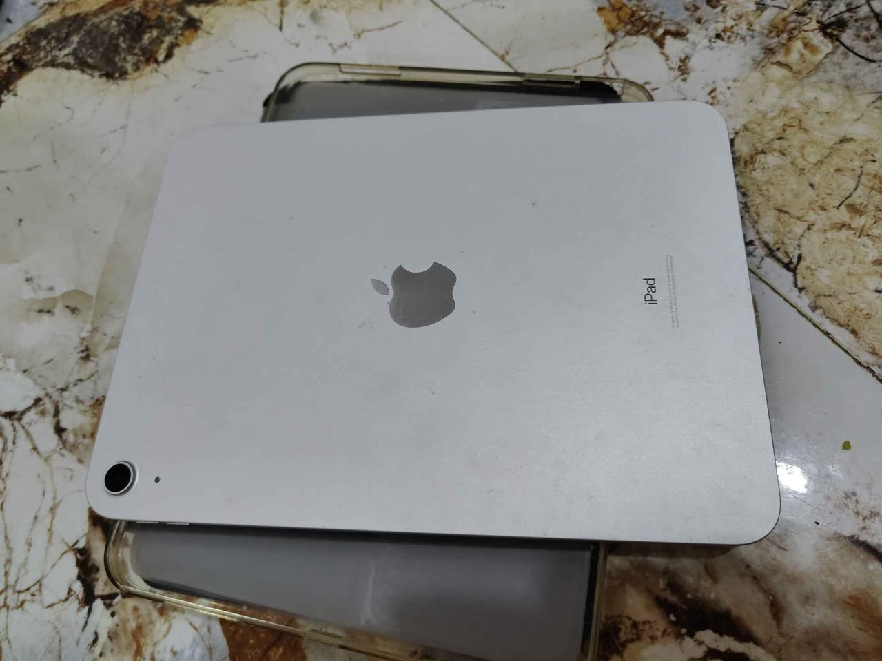 ايباد جيل العاشر ايفون 
بطاريه 99
مامصلح بي إي شي مكفول 
سعره 375
راسلني لو تتصل ‏‪0782 874 1408‬‏
العنوان الفظليه ناصرية, ذي قار
