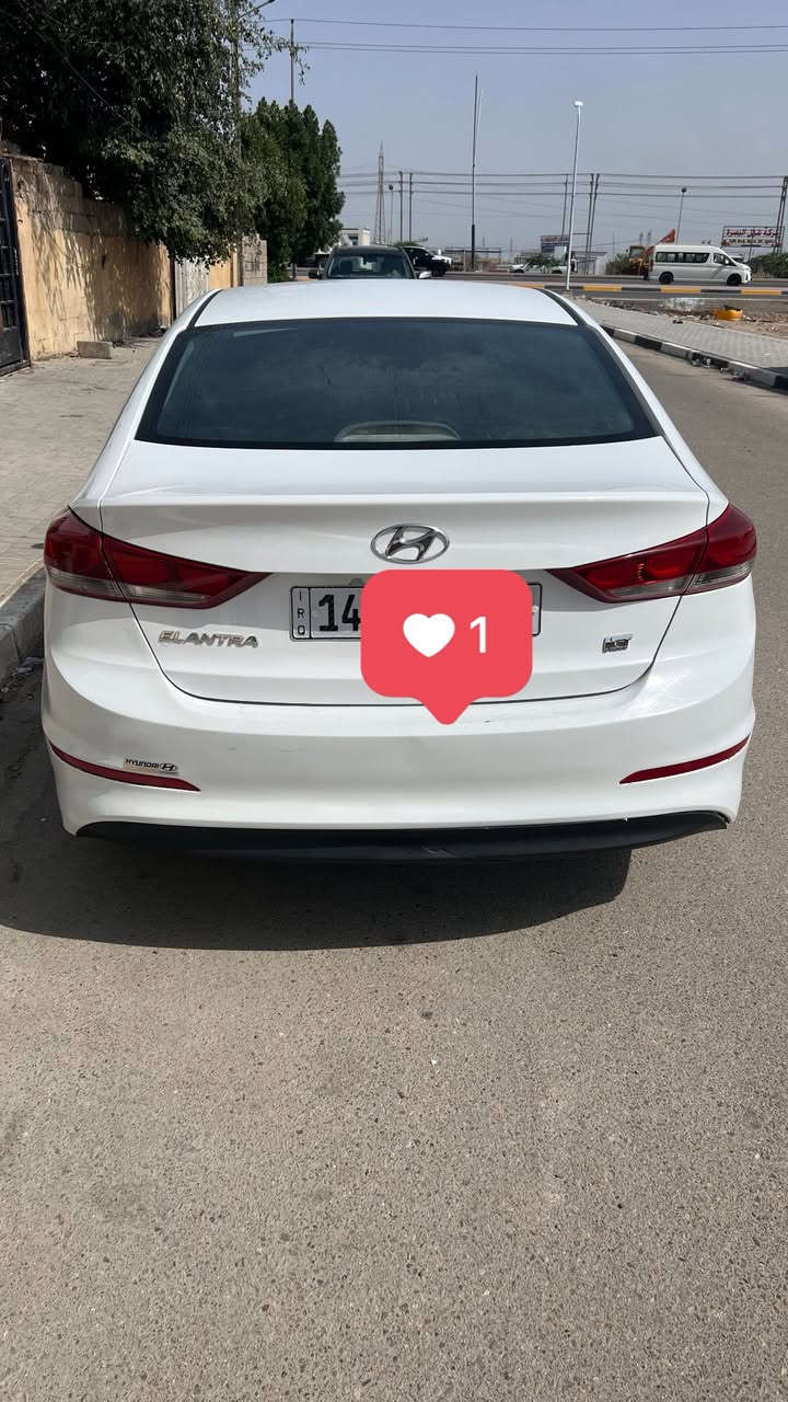 النتر 2016 شكل 17 سياره خليجي مكينه 1600 بيها قطعتين صبغ بدون ضربه رقم بصره بسمي وبيها كد اربع اصابع بارد مثل ماموضح بالصوره واي استفسار الانتصال ***********
مكان السياره بالبصره والسعر 123 وبيها مجال مكينه وكير مكفولات
