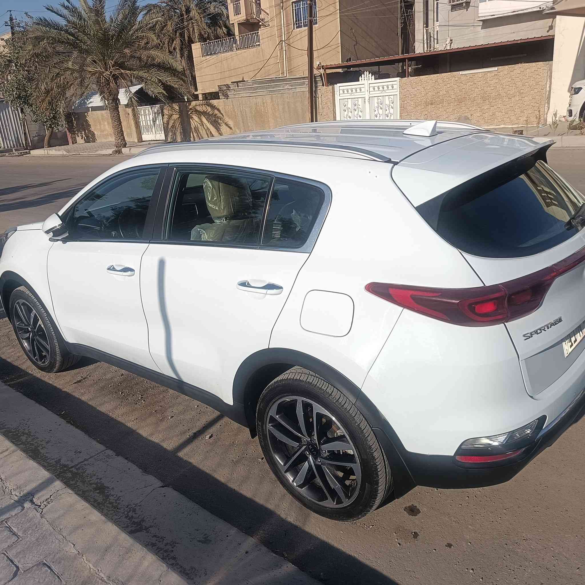 سلام عليكم سبورتج ٢٠٢٠ سياره جديده مكفوله من الصبغ او البارد داخل حمصي اشاير بلمري مري شفط شاشه بلاديه سياره خير من الله مال جناي ماشيه ٩٥ السياره جديده بمعنه الكلمه العنوان بغداد الامين نواب الضباط
*********** السعر 200اوبيها مجال
