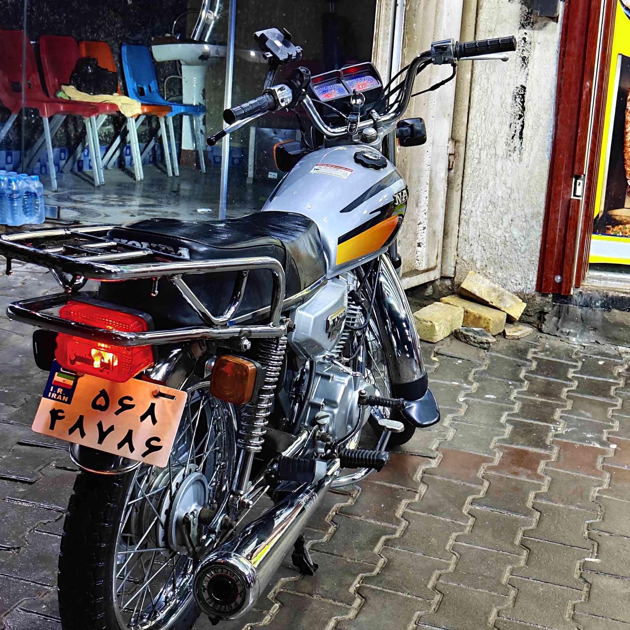 السلام عليكم دراجه اربعه گير شاصي موديل 16  تعمير 25 مكان كوت زين القوس  رقمي  *********** خاص موجود السعر 750 وبيه مجال بسيط
