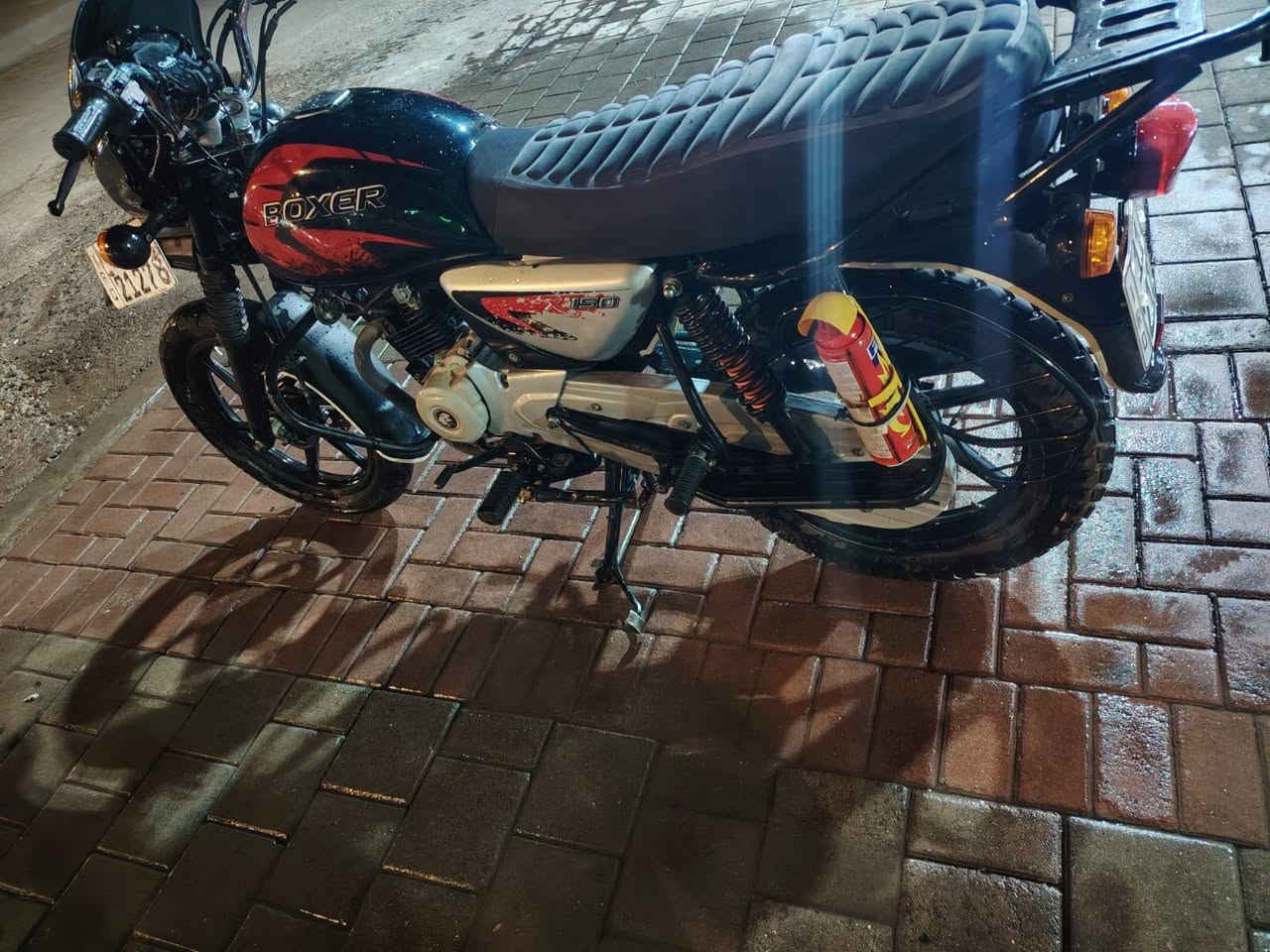 دراجه بوكسر موديل ٢٣ مرقمه رقم بغداد باسمي
دراجه بيه بدايه خيط تبخير مكفوله دراجه عدا المكينه بيه بدايه خيط تحويل ثاني يوم سعر ٢٤٠٠ وبيه مجال 
مكاني بغداد مدينه صدر 
الاستفسار ***********
