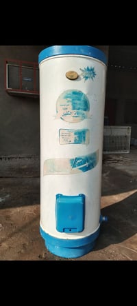 سخان مستعمل للبيع  الطحان الثقيله الاصلي ١٦٠ لتر  ٢ ملم  شرط بيع مستعج...