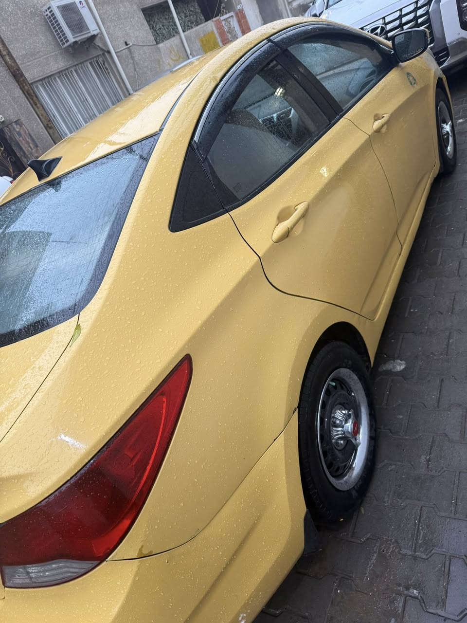 السلام عليكم اكسنت خليجيه 2014 جاهزه مكينه دوش 1600 كير مكينه تبريد صدر خير من الله مابيها لاضربه ولاتبديل فقط هاي اماكن معجون رقم بغداد الماني تحويل ثاني يوم سعرها (٨٠ ) بي مجال بغداد قرب ساحة اللقاء ***********  غير متواجد ع الفيس
