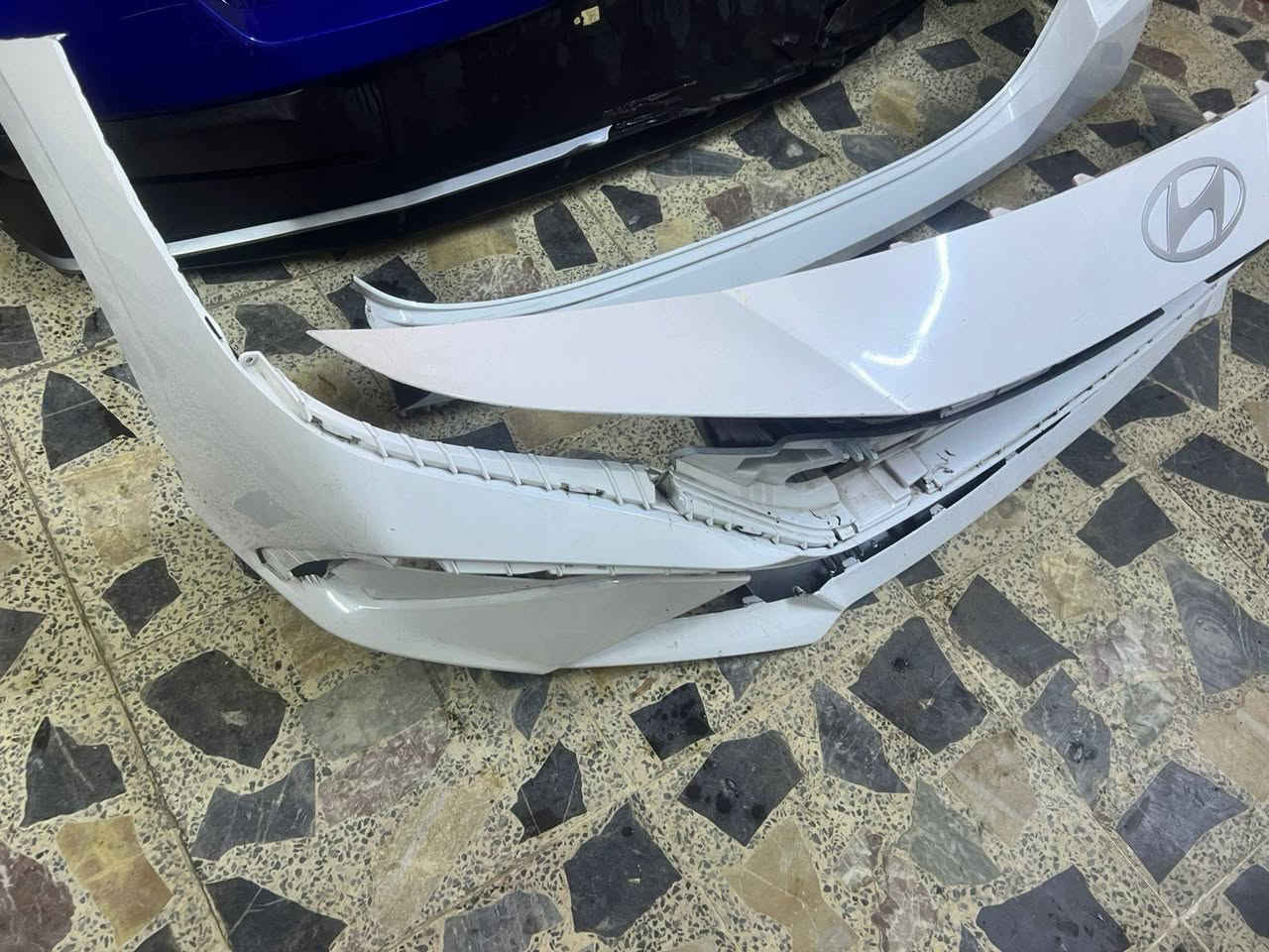 لبيع قطع مال النترا من ال ٢١ لل ٢٥ كلهن اصلي امريكي ***********
