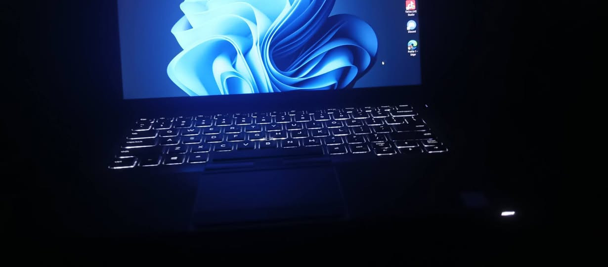 لابتوب للبيع DELL يشغل العاب خفيفه يفيد اصحاب المدارس أو مكتبي حسب استخدامك
المواصفات

 موجودة صورته 

Dell Inc. 1.5.1, 21

الشاحنة إصلية ويندوز 11 اصلي استخدام قليل

مكاني الموصل اذا شراي اكتب ب التعليقات تم واراسلك خاص

السعر 200

اذا عندك سوأل اسأل ب التعليقات


**إذا كنت صاحب هذا الإعلان وتريد حذفه لأي سبب، رجاءا أرسل رسالة إلى الدعم الفني**