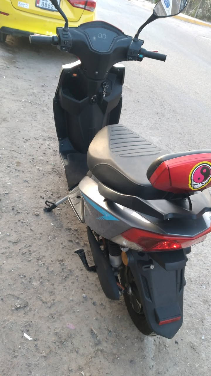 دراجة سكنس شحن نضيفة اي نقص مابيهة السعر ٤٧٥ مكاني الشعب ***********
