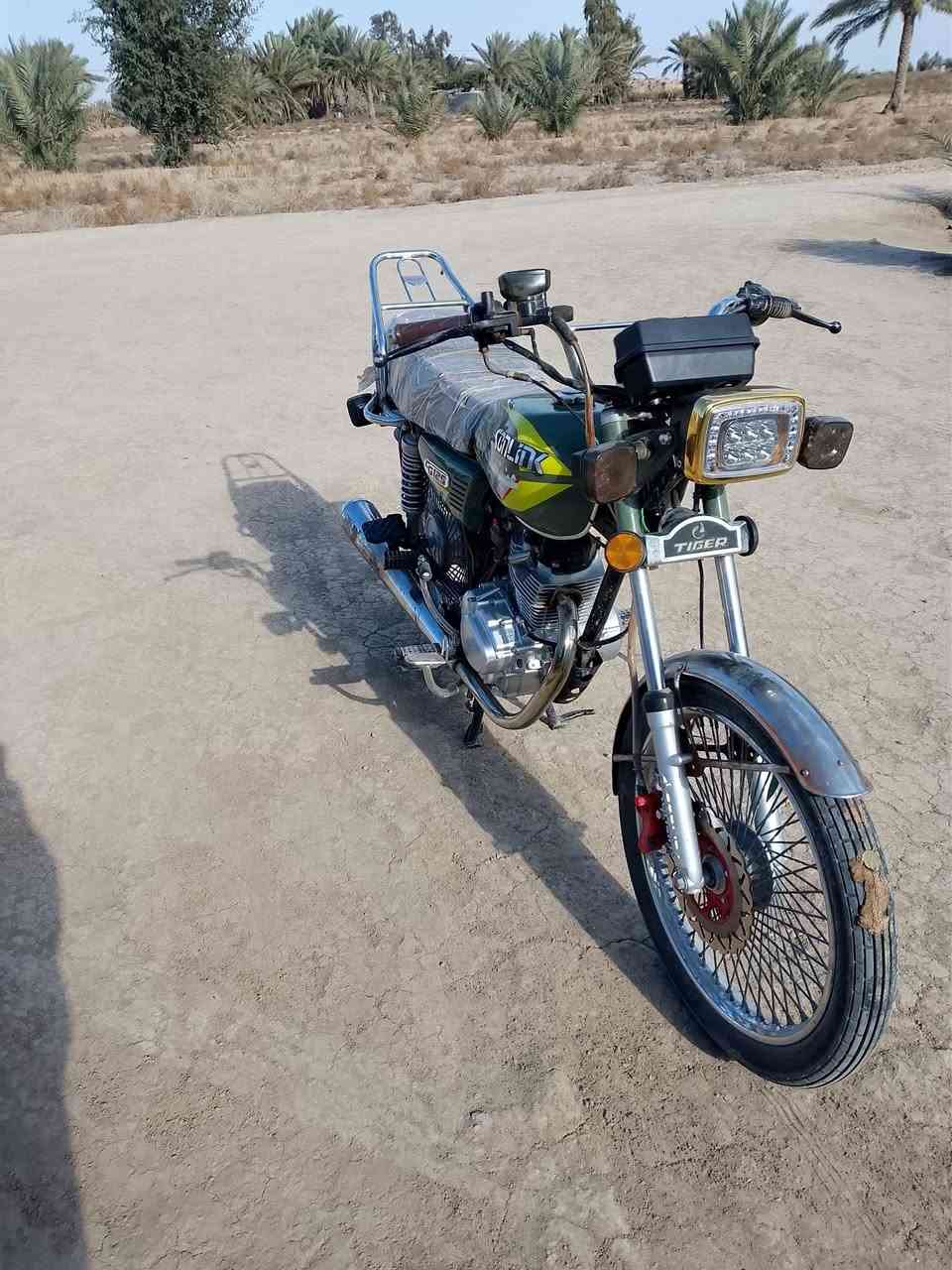 السلام عليكم دراجه للبيع 24 اوراق اصولي مكاني القاسم سوق دوهان السعر 650 وبيها مجال هذا رقمي***********
