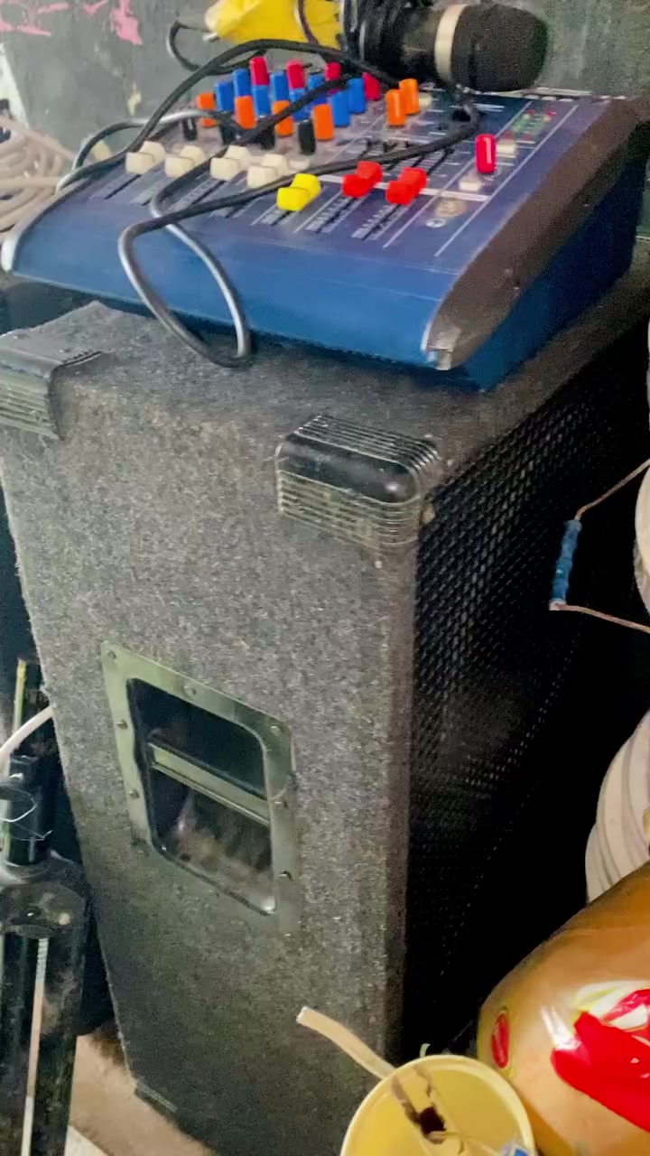 زوج السماعات مكسر مايك للبيع/السعر650 /***********
￼
