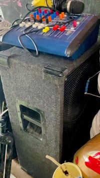 زوج السماعات مكسر مايك للبيع/السعر650 /07800169223 ￼