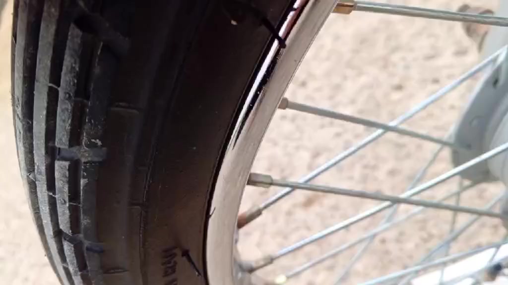 السلام عليكم دراجه نامه كامله دگ هندر وتوكل نضافه شوف العين مكينه تخبل شلعه ومعدل وفصله سرعه طيران تعمير كامه 2025رايده مراوس ب نامه حربي نضيفه  او نامه اوراق او تايموته نضيفه او ستوته العندك نزله بس مراوس مابيع


**إذا كنت صاحب هذا الإعلان وتريد حذفه لأي سبب، رجاءا أرسل رسالة إلى الدعم الفني**