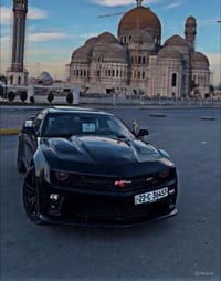 كامارو V6 • ٢٠١٠ • جلد احمر