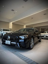 للبيع فقط مارسدس E350 مديل 2022 فوووول موصفات للاخير صور الحادث بالمنش...