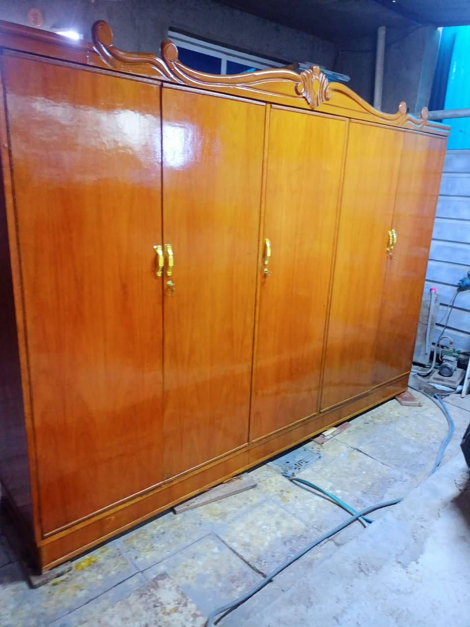 بيع وشراء  كلشي يخص بيتك متوفر  كناتير بكل القياسات بوفيه جرباية كاملة او بس صوميه وغرف صاج وتركي ميز تواليت ونشتري الأثاث المستعمل  تواصلوا ويانه خاص 🌸


**إذا كنت صاحب هذا الإعلان وتريد حذفه لأي سبب، رجاءا أرسل رسالة إلى الدعم الفني**