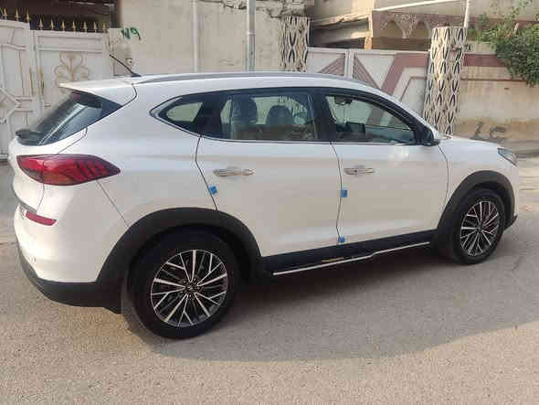 السلام عليكم 
توسان موديل 2020
فول مواصفات عدا الفتحه
السياره وارد خليجي بدون اي ضربه، فقط بارد موضح بل سونار بل منشور
المواصفات
☘️بصمه
☘️شاشه
☘️تحكم استيرن جهتين
☘️كشنات جلد تدفئه وتبريد
☘️كشن كهربائي
☘️كامره خلفيه 
☘️حساسات خلفيه
☘️السياره ماشيه 50km 
☘️رقم بغداد
وبعد اكو مواصفات 
☘️السعر 215 وبيهه مجال
مكان السياره ديالى
رقم الهاتف ‭0770 004 7186‬
