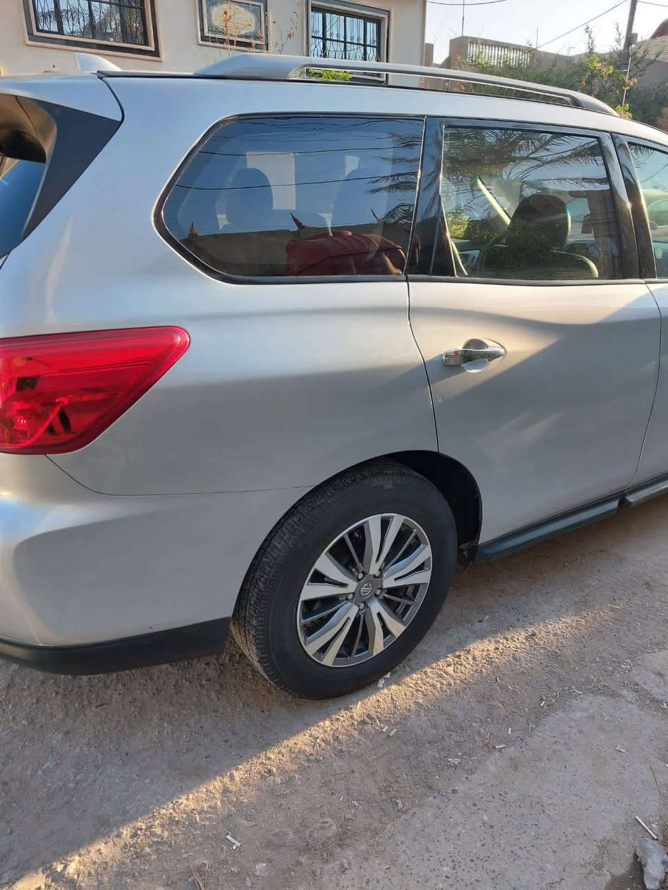 السلام عليكم. نيسان باڤندر 2020

نيسان فول مواصفات بدون فتح حادثه بنيد وجاملغ 

بيه محرك كايم وابيعلك كوم حديد وماشيه ٨٤ الف

السعر ١٢٥ وبيه مجال

***********
