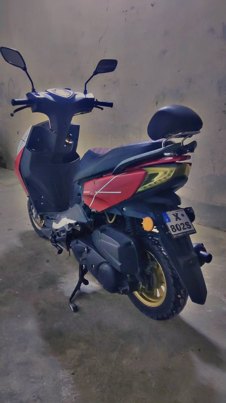 ماكس بومه موديل 2020 سرعه 120 دراجه كفاله عامه محرك ناعم فول نشاط فقط بيه صرف قليل كهربائيات وسلف ودشبول كله شغال ماطور كفاله عامه مابيه اي عطل أو نقص فقط صرف قليل سعره 175 بيه مجال قليل كركوك قادسيه الثانيه الرقم ***********
