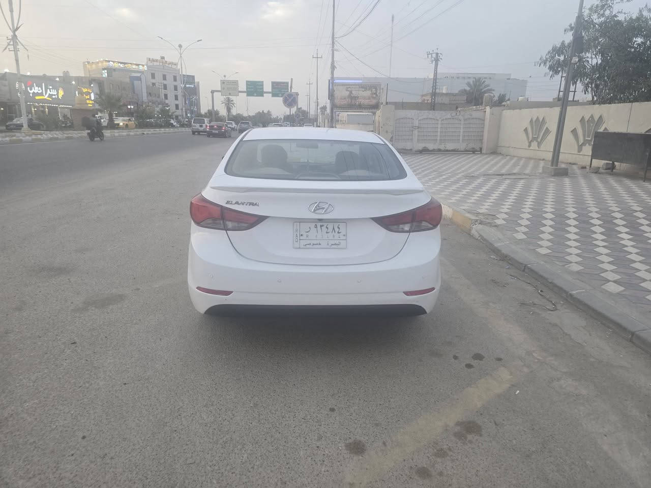 يالله انترا ١٥حرة خليجي فول مواصفات واحد على واحد عده البصمه رقم بصرة سنويه ٢٨مداور بسمي مكفوله محرك كير مكفولات ١٨٠٠سيارة سيارة حلوه وجديده وجاهزه حداديه وتبريد قطعتين وطخم تاير وكهرباءيات كلها جاهزه مكاني ناصريه المركز اي ستفسار ***********سعر١٢٧ ماشيه ١١٨
