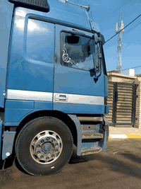 اكتروز ميكه موديل 98 محرك 8 مكفوله من كل سوء رقم بغداد مربوطه وراه عربانه حدادي خمس دناكير اثنين صيني واثنين الماني وخامس تك تاير تعليك بسنوي حمولته 40 طن عنوان الانبار فلوجة سنوي مشروع وطني الي 2027اتصل *********** ***********
