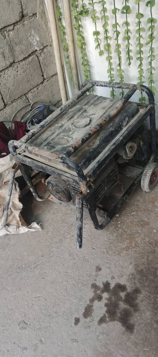 ونج كهربائي للبيع ويه مولده جديده وعرباين مل رمل ٢ ومل بلوك ٢ وسكله كامل ***********
