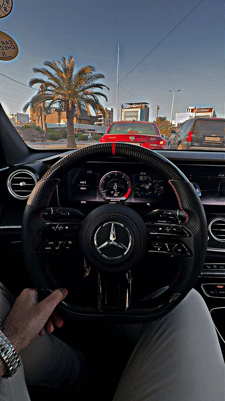 السلام عليكم 
للبيع E300 2017 
فتحه 
داخل احمر 
بصمه 
بصمه ابواب 
حساس امامي خلفي 
نقاط عمياء 
رادار 
تحذير تصادم 
كامره خلفيه 
سماعات برمستر 
شاشه متصله 
انضمه قياده 
جنطه كهرباء 
داخل 64 لون 
دبل ماوس 
ويل 19 
دركه كاربون فايبر شكل جديد
بدي AMG
بيها هوايه مواصفات معروفه بهذا الموديل 
كير مكينه بوضع الشركه 
بدون نقص (صفر مسج) 
حادث جاملغ امامي الايمن ومبدل نفس اللون (شاديله قطعه نفس لون تفصيخ) بدون صبغ السياره ايرباك ستيرن 
بدون دواخل 
للاتصال ***********
مكانها الجادرية
السعر 28,800
