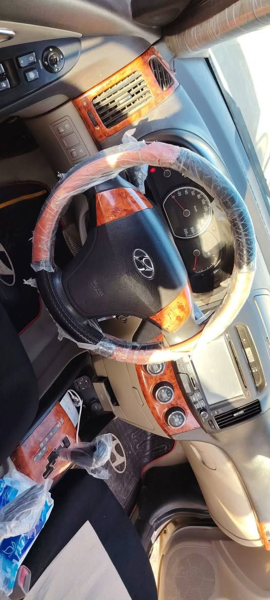 سلام عليكم مكلف بلنشر اتصل علرقم هونداي النترا مقدس للبيع موديل 2010 وارد خليجي فول اوتماتيك رقم شمالي سليمانيه  رقم انگليزي هزه وسنويا جديد شرط التحويل والوكاله دفتر بانزين الشرعي بكركوك محرك 16 دكسن عالي لاصرف ولابخار صدر كهربائيات كله تخم تاير كله جديد اربع جامات كهرباء شاشه كامره اربع جامات كهرباء قفل مركزي داخل صحراوي ريموت كنترول تدفئه تبريد كلشي شغال بلاجكتور  ضرر صبغ عام السياره جافيه يعني عام  شواصي لغود  حوض كله بشرط  يعني  سليمات  سعر 73 ييها مجال وكلشي اكو بلسوك مكان السياره كركوك بدون خاص ***********
