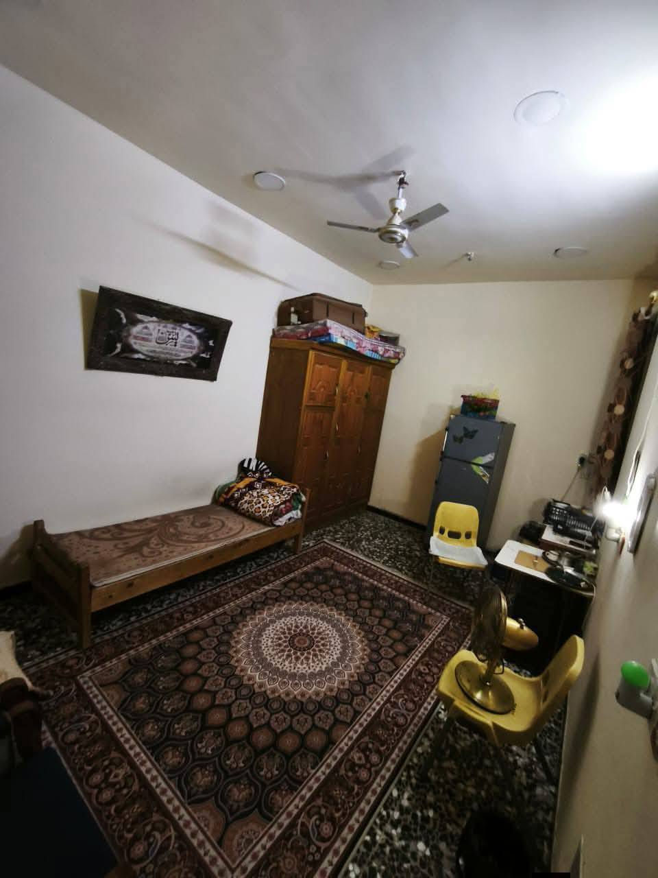 سلام عليكم بيت للبيع طابو ملك صرف منطقه بغداد الحسينيه  قرب شارع الحشد وقرب شارع ابو سمير. المساحه  120 واقع حال 140 متر السعر 130 وبي مجال  رقم الهاتف موجود واتساب. ***********
