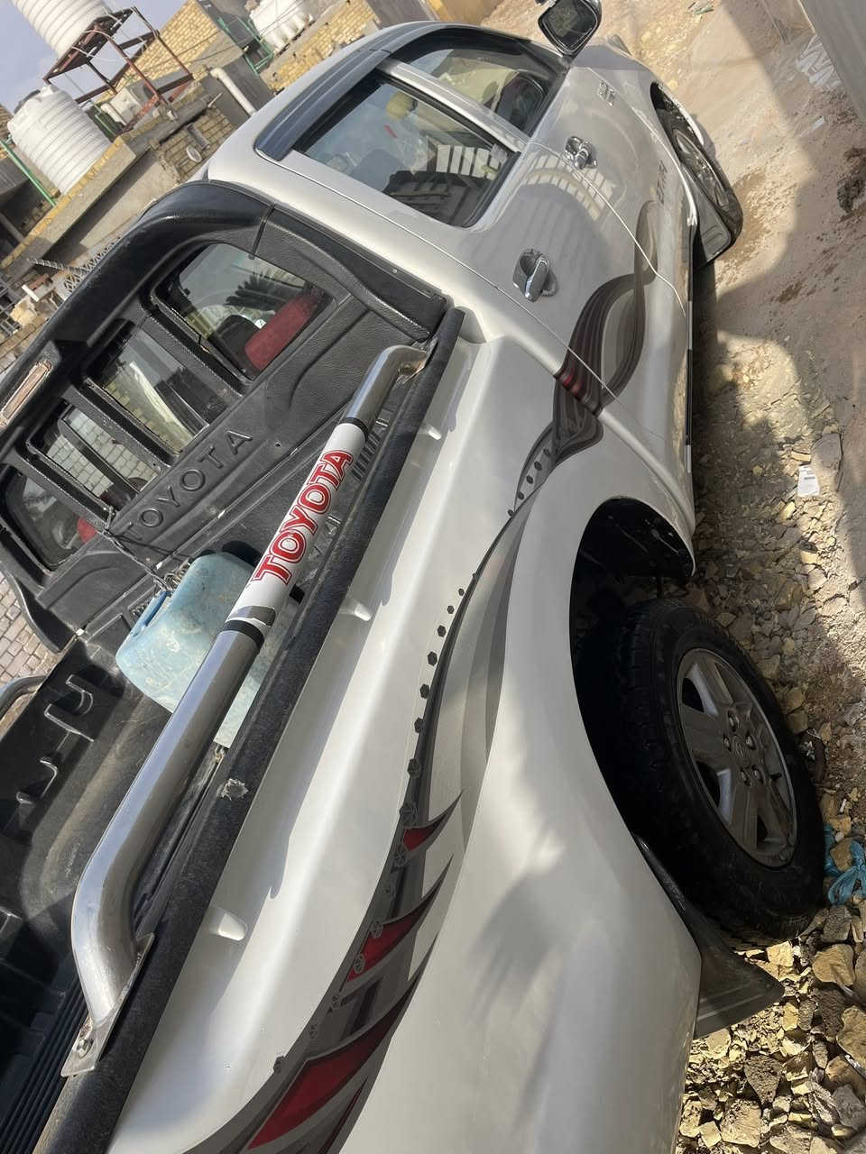 للبيع
موديل 2013 
شاصي 2019
بيها بارد بسيط في الباب الامامي الجهه اليمنى 
البقيه كفاله من سدر وحداديه 
بأسمي تحويل مباشر 
السعر 210
الرفاعي ***********
