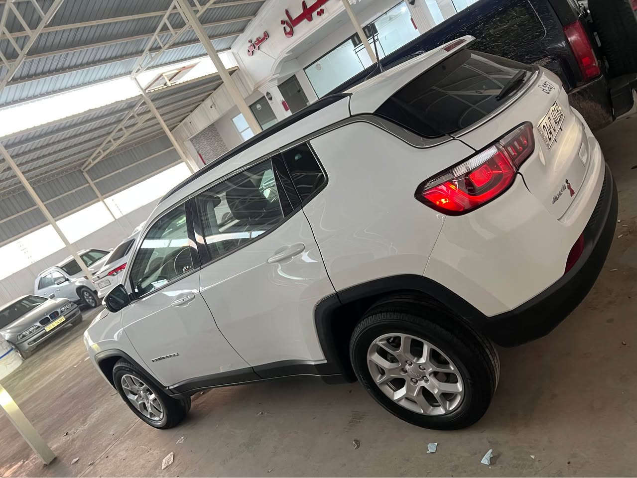 جيب كومباس ٢٠٢٢ فئة latitude ماشي ١٧ ميل محرك ٢.٤  فول موصفات بصمة تشغيل عن بعد ابواب بصمة  شاشة كاميرة كشن جلد هيتر بريك بصمة شاشة carplay وايرليس ٤*٤ دبل اكسل لايت زينون بلادي بيها( ٤ )قتع صبغ ايرباك تاگ رقم و سنوية جديد سعر 135ورقة و بيها مجال عنوان دهوك قضاء بردرش *********** واتساب دهوك, العراق
