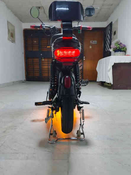 دراجه شحن اللبيع نضيفه السعر275بيها مجال خاص***********
