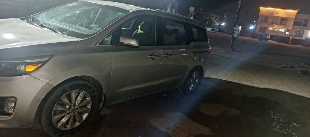 السلام عليكم كيا سيدونا 2015
باسمي رقم بغداد مكانه كربلاء ماشيه 68

مكينه كير حداده  تبريد السيارة نظيفه جدا

صورة الحادث بس هذه الي عندي  وسونار موجود بالمنشور السيارة حادثه بسيط جدا بس هنا صابغين بابين السعر 175 

***********
