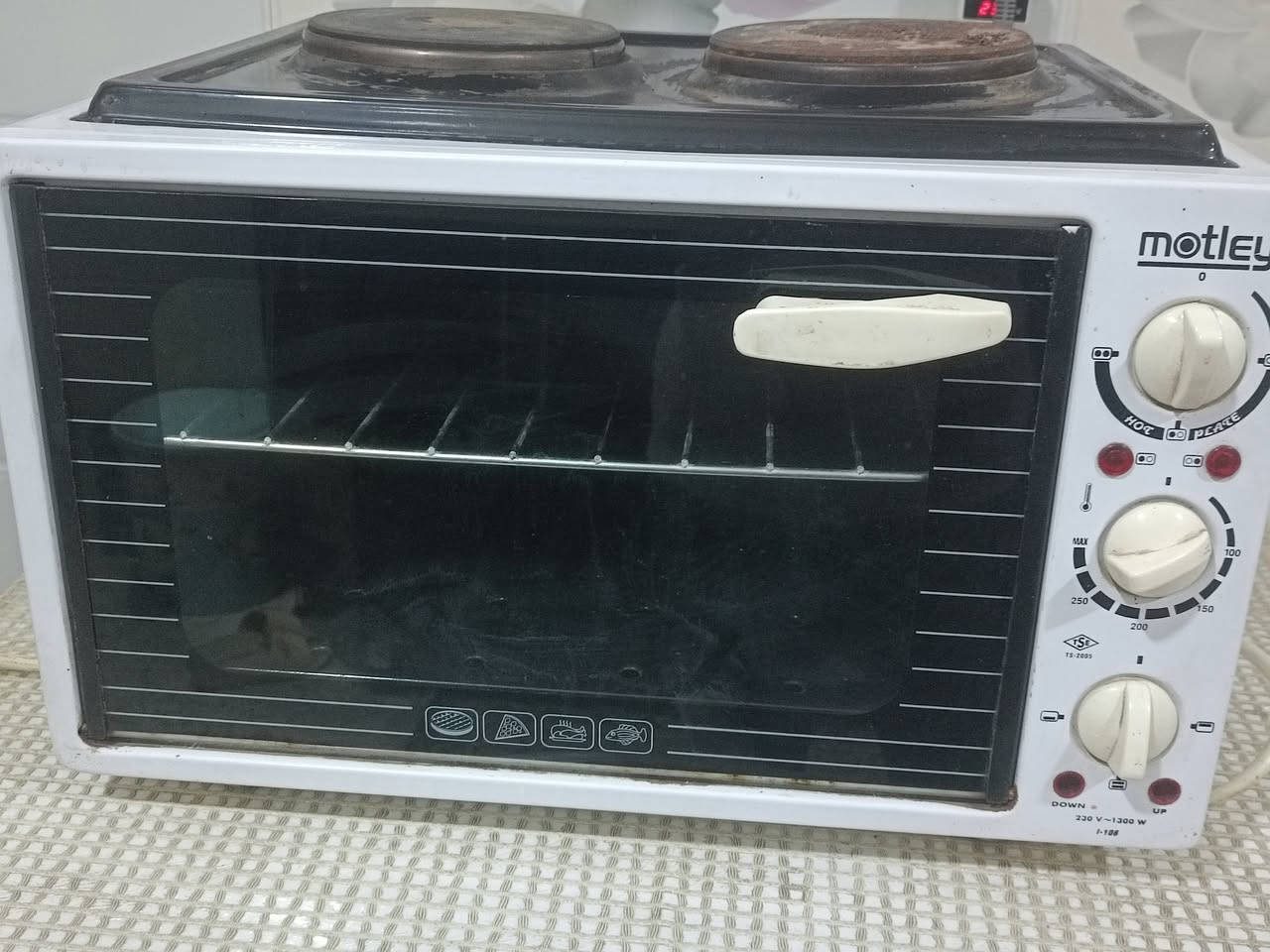 فرن كهربائي ابو الهيتر عدد 2 نظيف جدا وشغله عال العال مكاني حلة المركز


**إذا كنت صاحب هذا الإعلان وتريد حذفه لأي سبب، رجاءا أرسل رسالة إلى الدعم الفني**