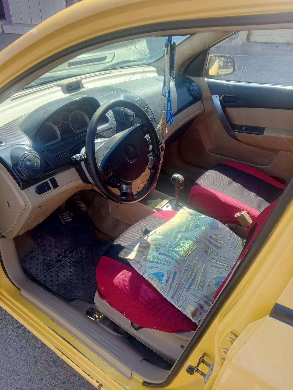 سلام عليكم مكلف نشر افيو موديل ١١ تحويل مباشر مصفره كامله بيه ضربه جاملق الأمامي الايمن والباب مبدل مكينه وكير نضيفات مكانه رميثه *********** السعر 43وبيه مجال
