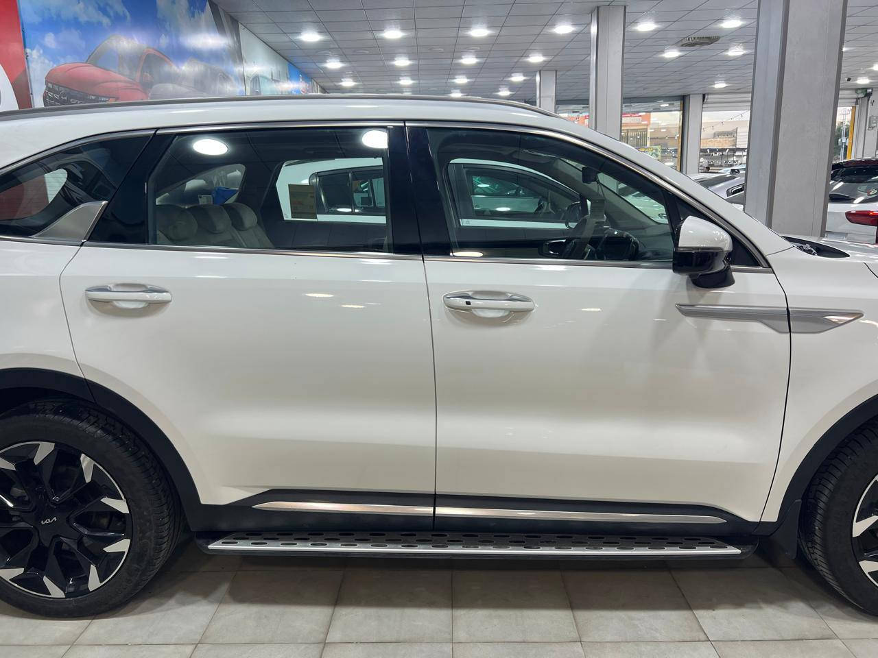 سورنتو ٢٥ واحد على واحد محرك ٣٥٠٠ سقف بانوراما خمس كامرات مقاعد كهرباء تدفئه وتبريد داتا شو كير ماوس حساسات  دواسات ويل ٢٠وباقي المواصفات المعروفه ماشية 14500
***********
