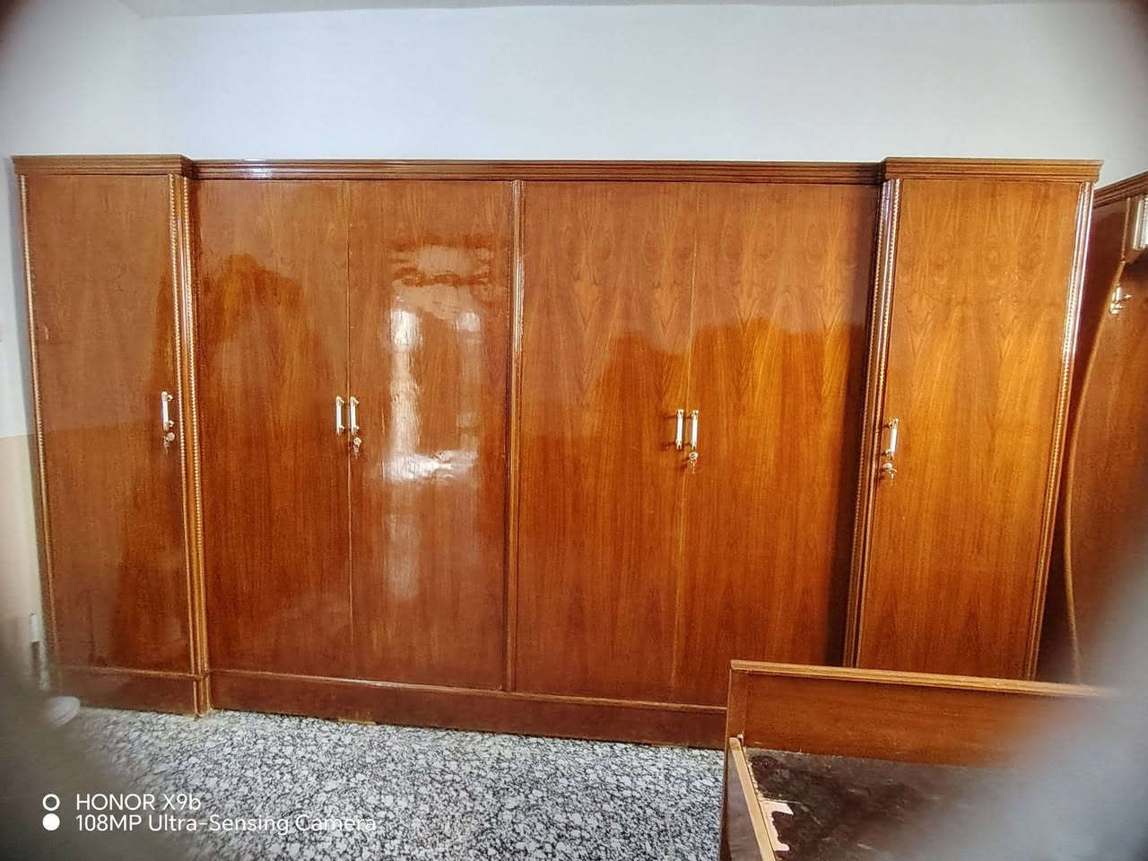 سلام عليكم خوانه غرفه نوم صاج عراقي عنوانه المجر آلكبير
سعره قفل ٦٥٠
وهاذه رقمي ***********
