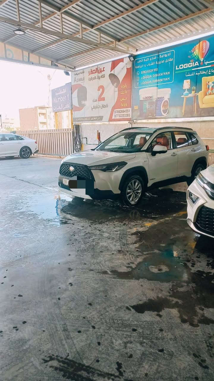 سلام عليكم من رخصته الادمن
كورولا كروزر 
الموديل: 2025
المحرك: 2000cc هايبرد (اقتصادي)
الحالة: ممتازة بحالة الوكالة
فول مواصفات (أعلى فئة)
نظام هجين متطور
فتحة سقف، إضاءة LED بالكامل، رادارات أمامية  وحساسات للمساعدة على الاصطفاف.
شاشة عرض رقمية كبيرة تدعم نظام، تحكم مقود كامل، نظام تكييف مركزي ممتاز
نظام المحافظة على المسار، فرامل عنده توقف سياره امامك ذاتية، ومثبت سرعة ذكي (رادار).
نضام استشعار حركه الاسخاص ما حول العجله 
لايت الامامي متحرك 
تنبيه خروج من مسار 
متوفرة بنظام دفع أمامي ذكي (2WD)
فتحة سقف كهربائية (سلايد روف)الدخول الذكي
جلد فاخر مع تحكم كهربائي لمقعد السائق
لون داخل مشمشي 
النقاط العمياء: نظام كشف النقاط العمياء في المرايا الجانبية 
نظام كاميرا الرؤية الخلفية عالية الدقة، أو نظام كاميرات المحيط 360 درجة
فتحه سقف عاديه 
5كامرات 
سعر 207
فقط بيع ول مو شراي لا يتعبني


**إذا كنت صاحب هذا الإعلان وتريد حذفه لأي سبب، رجاءا أرسل رسالة إلى الدعم الفني**