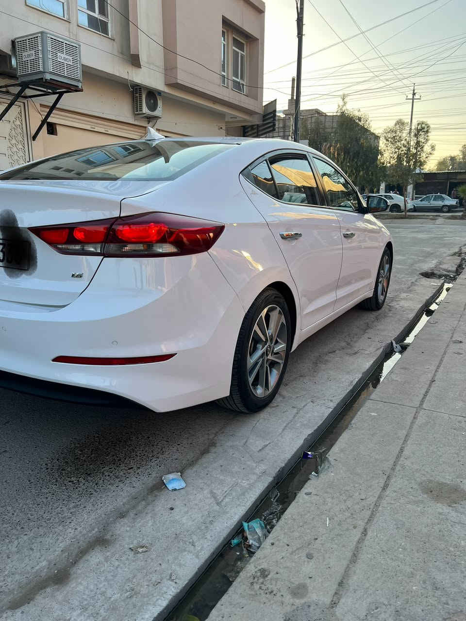 للبيع اوً مراوس
افانتي بغداد 2018 هزه سنويه جديد باسمي شرط تحويل
بدون صبغ ماشي 84الف حقيقي فول مواصفات ماعده السلايت سياره متصرف عليها دينار كله جديد سعر 127 مجال بسيط بيها،،،،
***********
***********
