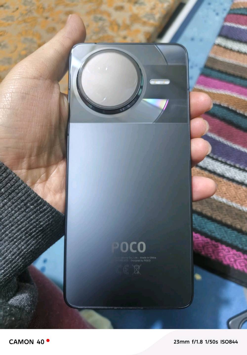 بوكو اف 7 برو  بالباكيت بعده بضمان شرقه وصل شراء والاستخدام والمحتويات والكارتون كله متوفر ضمان شركه ١٢ شهر وجهاز استخدام ٤ اشهر فقط ذاكره ٥١٢ او مراوس بايفون ١٤ برو ماكس او ١٣ برو ماكس الي عندك ونضافه اعرض سعر قابل للتفاوض
شقد العمر الجهاز؟: 
٤اشهر
شنو الإصدار والسعة التخزينية؟: 
ذاكره 512 معالج شناب دراغوت اعلى فئه
شنو السعر المطلوب؟: 
630 
وين موقعك لليحصلون عليه؟: 
البصره الاصمعي حي الاساتذه
هل الجهاز بيه ضمان؟: 
ضمان من كل شي من يمي ومن شركه بلاد من كل محتويات 