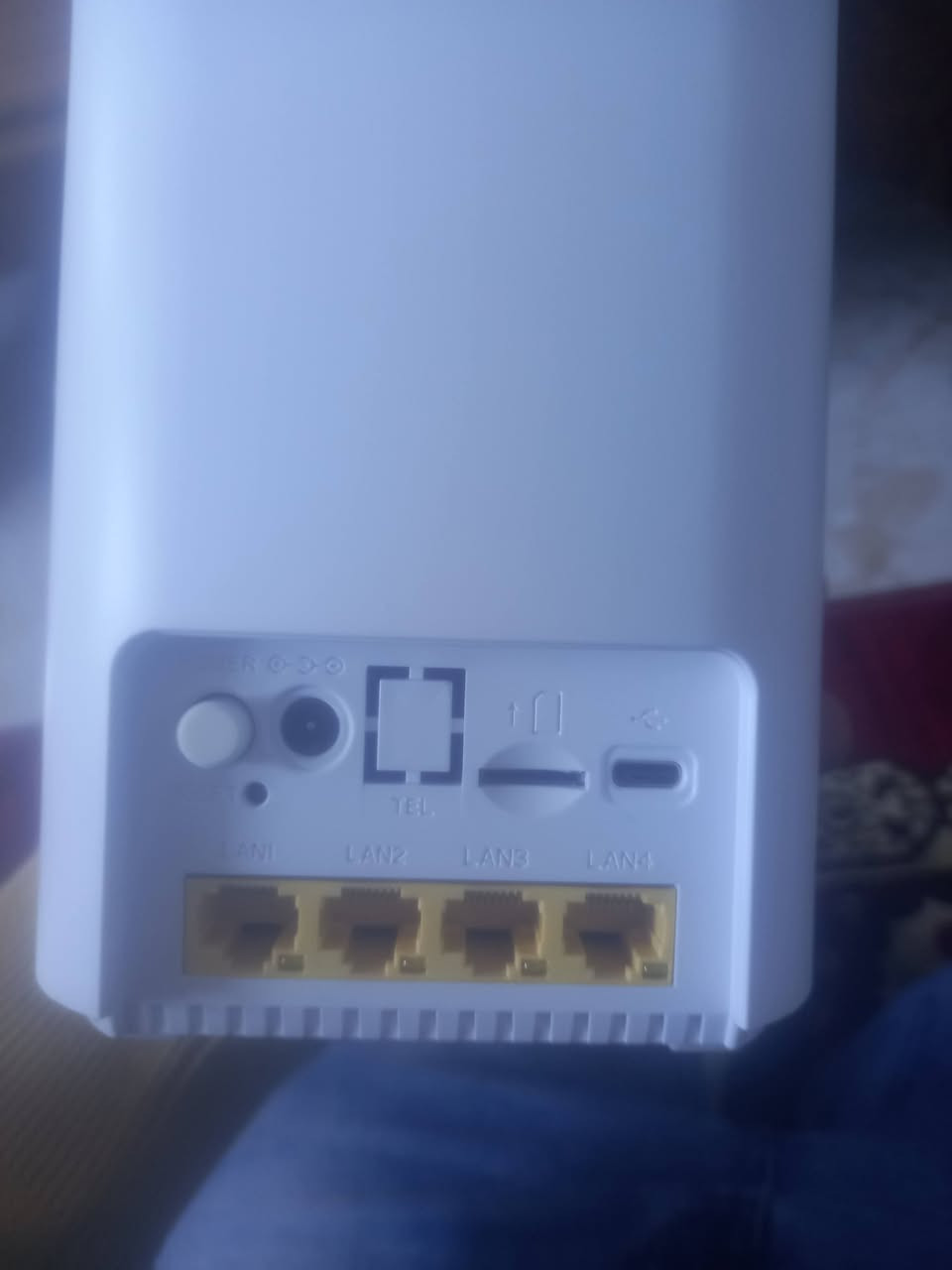 السلام وعليكم  .. مجموعه راوترات 5G  ثنين اثير  ثنين جوكر  واحد محمول جوكر 5G  كلمن سعر  واذا شلاع اراعي بل سعر .. وتساب ***********
