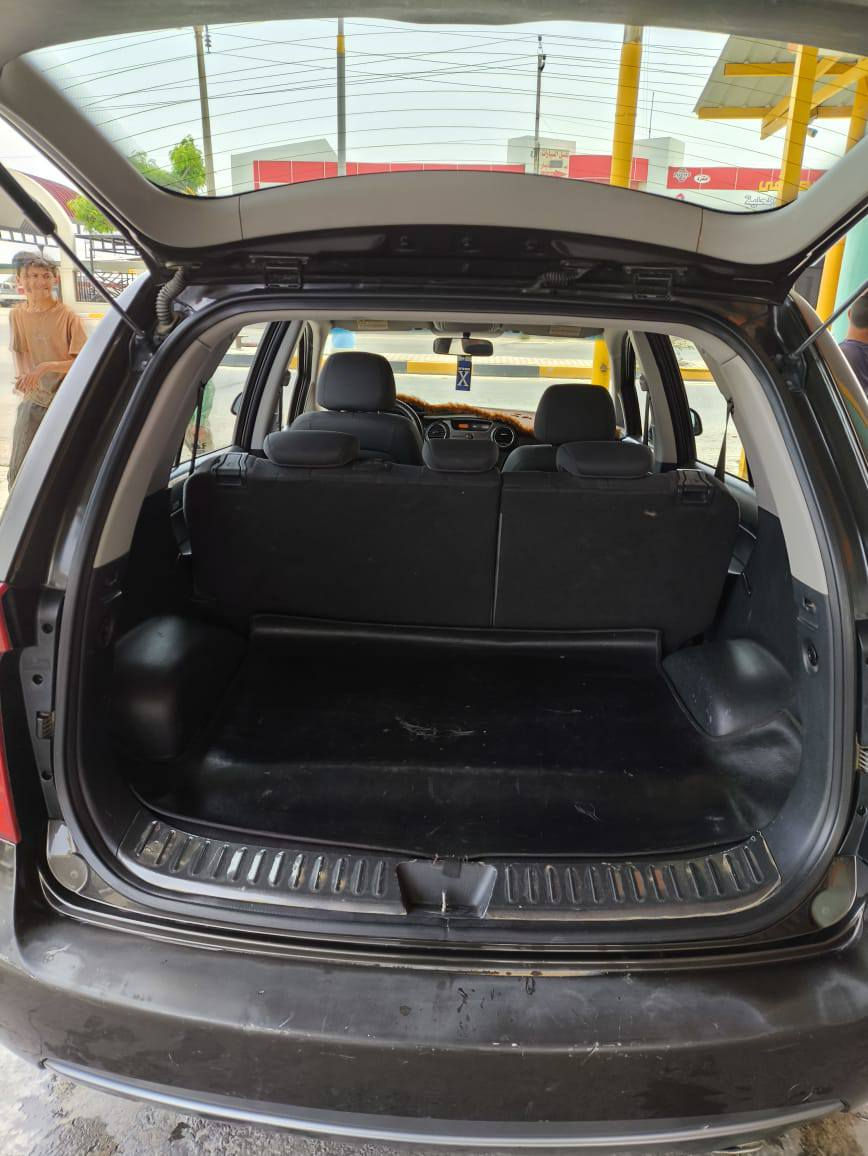 سلام عليكم سياره كيا رندو سياره كلش
نضيفه وجاهزه من كلشي مديل 2012 رقم بغداد 
السعر 115وبيه مجال اتصال ***********
