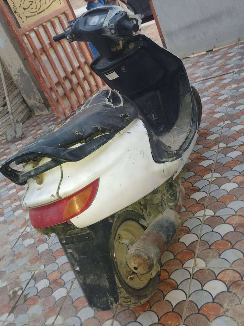 السلام عليكم 
دراجه فراشه نثيه مكينه مفتوحه 
الدراجه شغاله السعر 170 وبيه مجال 
للستفسار خاص


**إذا كنت صاحب هذا الإعلان وتريد حذفه لأي سبب، رجاءا أرسل رسالة إلى الدعم الفني**