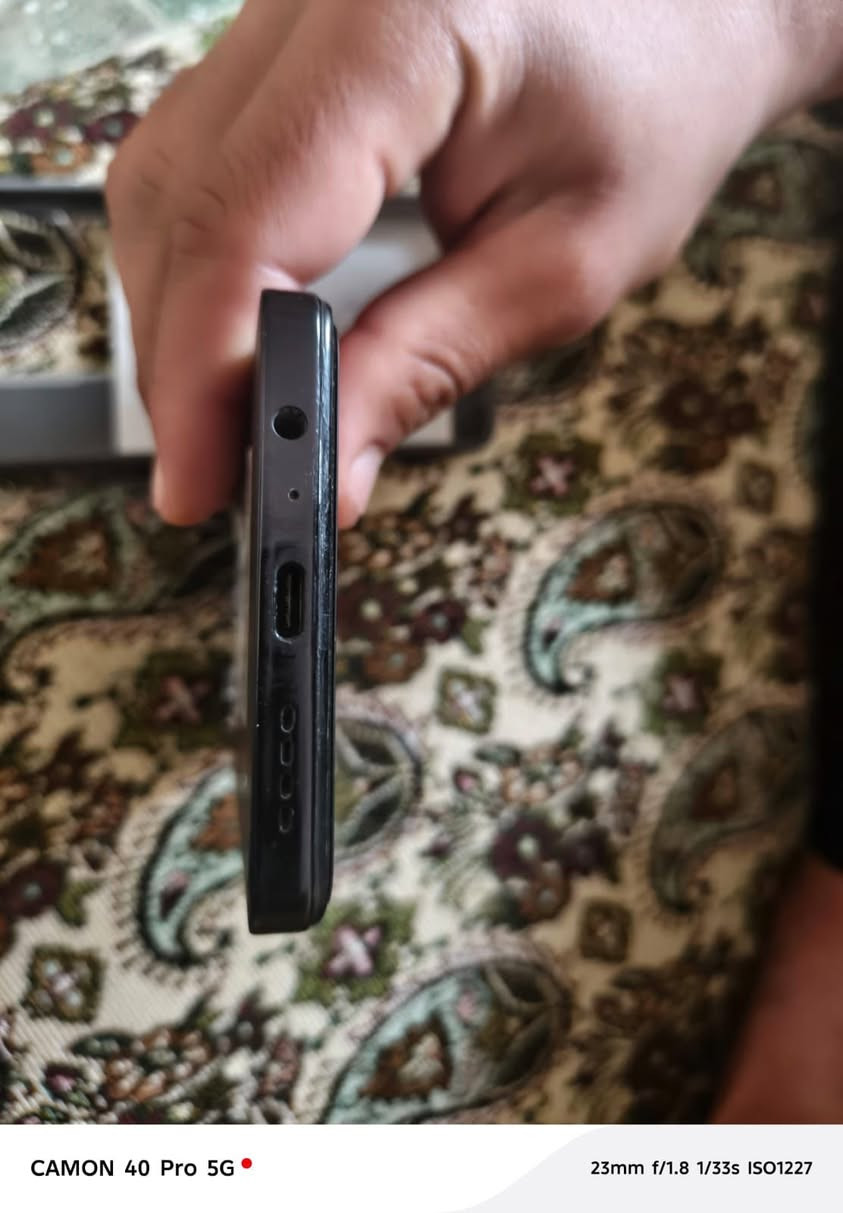 جهازه انفنكس للبيع
ذاكر 256
رام 8
بي فطر بل شاصي مثل ما واضح بل صوره جهاز  نضيف  وياه كارتونه 
سعره 160
***********
