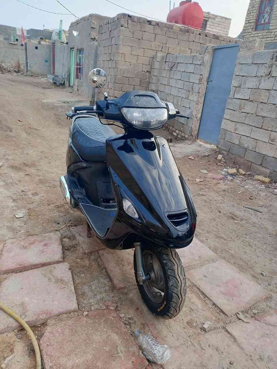 السلام عليكم دراجه فراشه فحل للبيع السعر 550 وبيه مجال العنوان الديوانية قضاء الشاميه ***********
