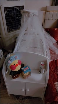 كريكوت اطفال للبيع لعمر سنه ونص السعر ٥٠ الكريكوت بعده جديد المكان بغد...